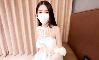 鍋鍋醬  爆乳白絲女神Lolita