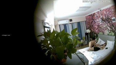 真实偷拍连锁酒店内，高质量情侣开房纪实